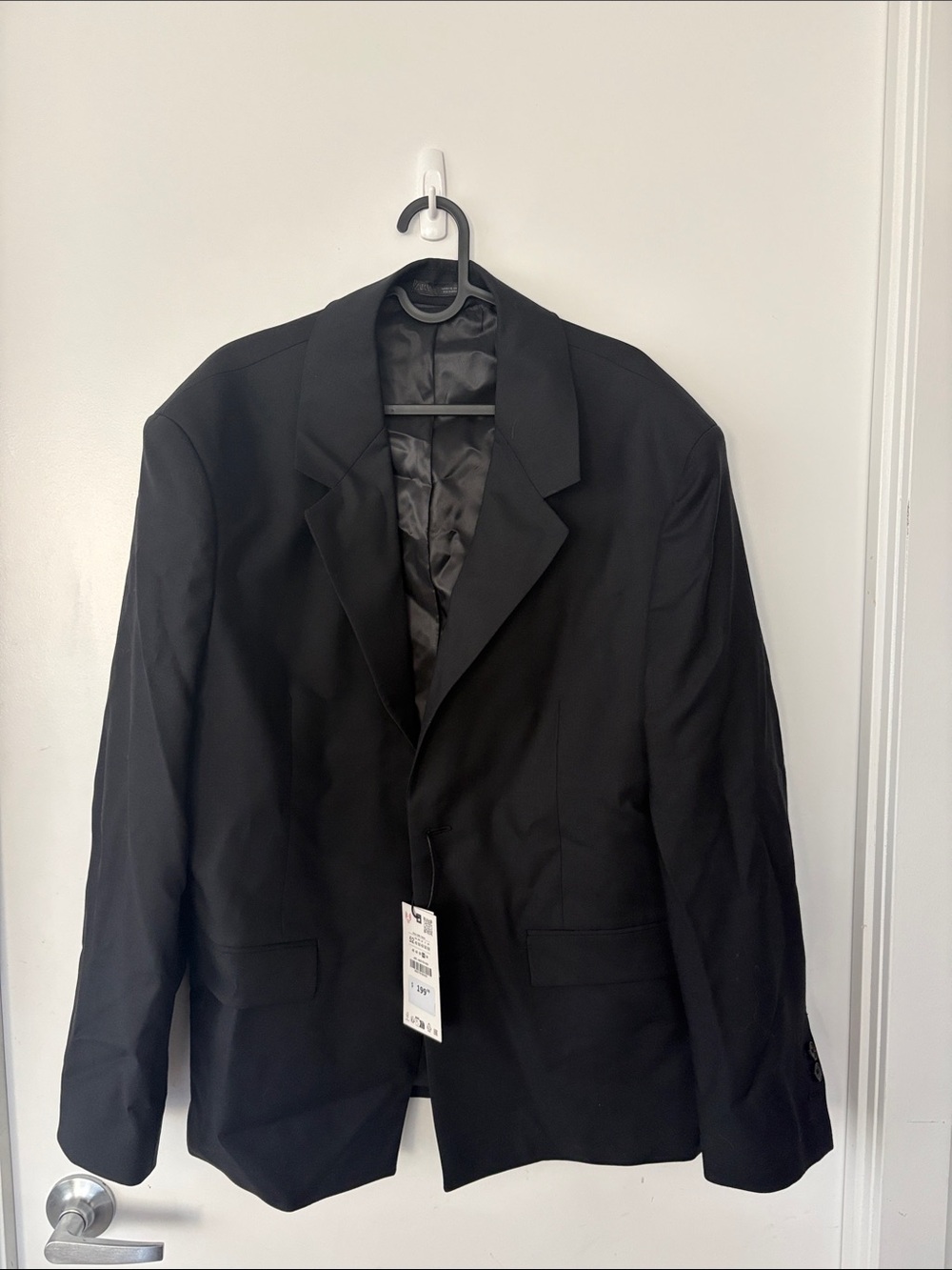 Zara men’s suit jacket. NWT. Size 52.